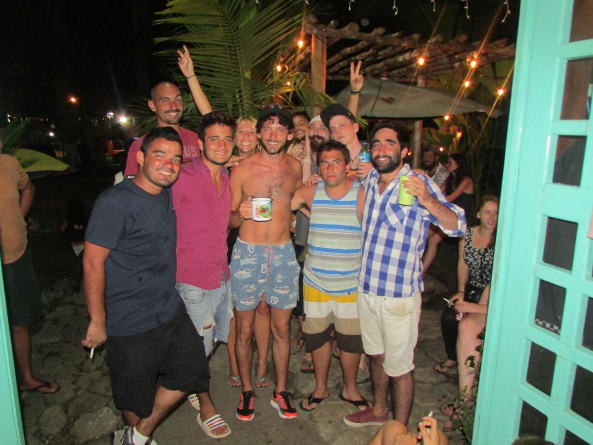Coconut Hostel Bocas Town Exterior foto